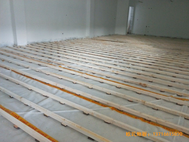 杭州分水鎮徐凝小學運動館體育木地板鋪設案例1