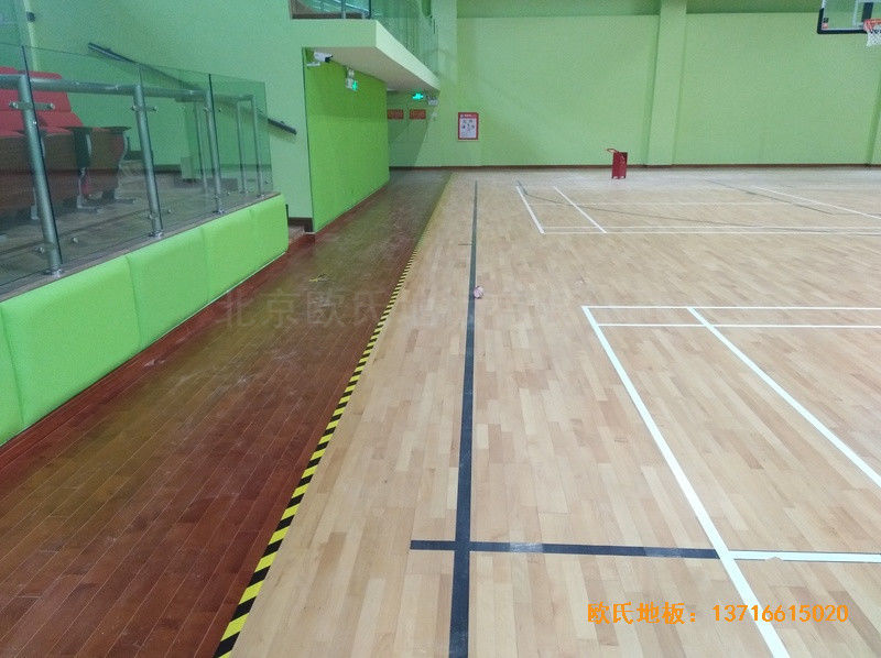 深圳普林斯頓小學籃球館運動地板施工案例4