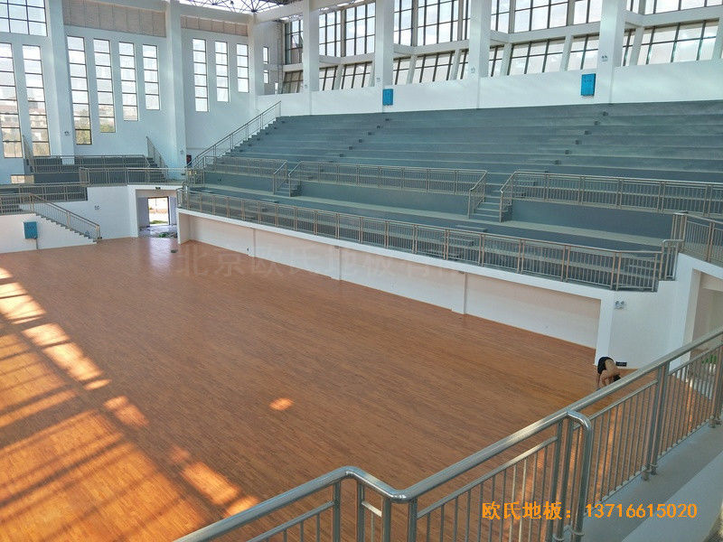 湖南辰溪實(shí)驗(yàn)學(xué)校籃球館體育木地板鋪裝案例4