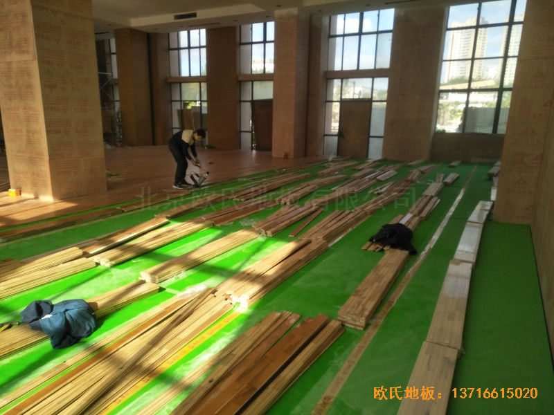 福建泉州海關橋南運動場體育地板鋪裝案例4