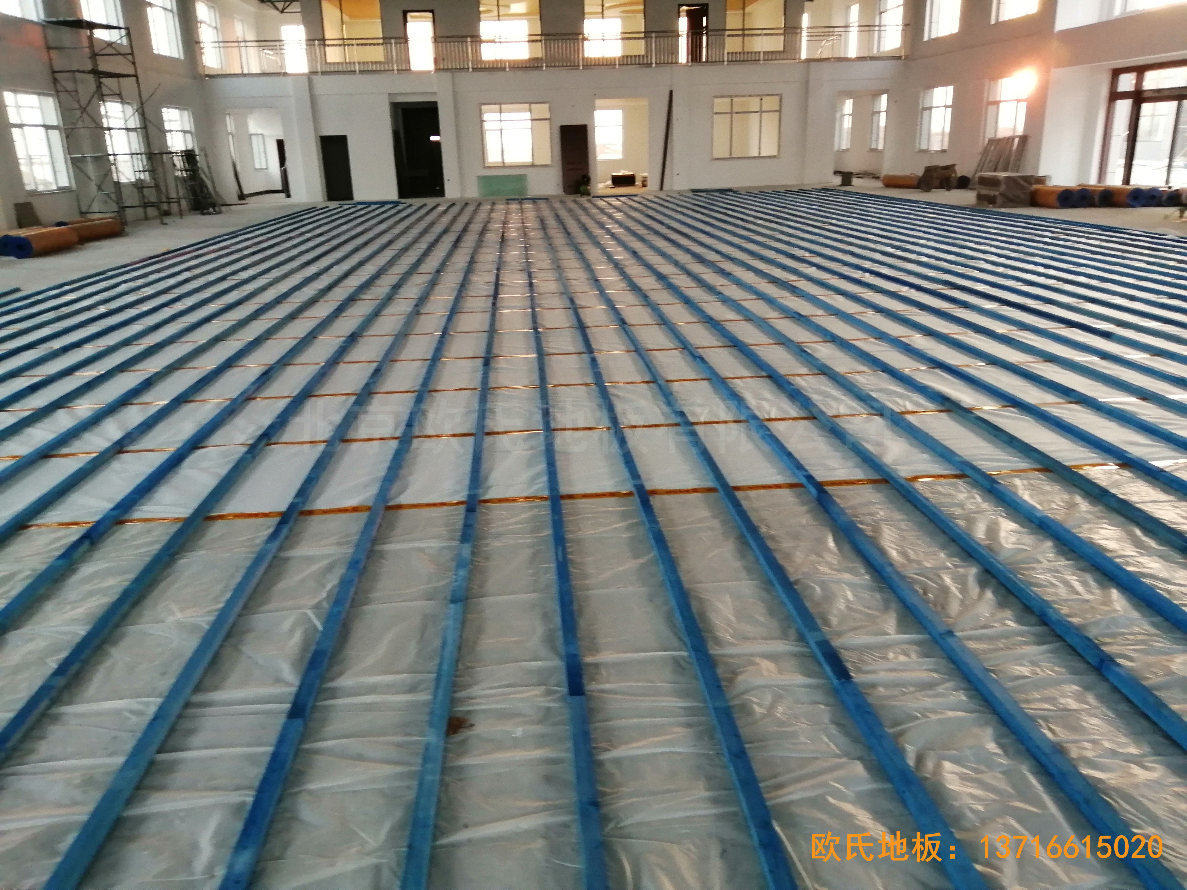 萊州銀海工業園消防特訓隊籃球館體育木地板施工案例1