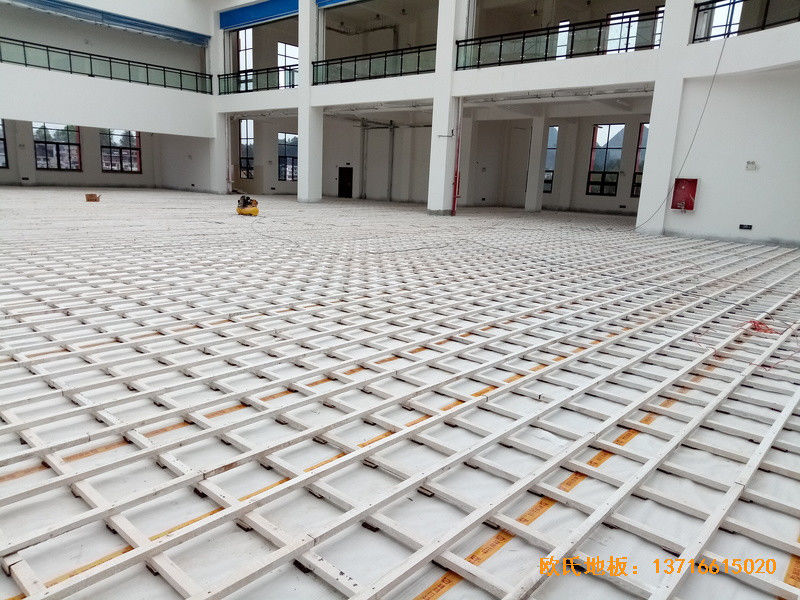 貴陽清華中學分校籃球館運動地板安裝案例1