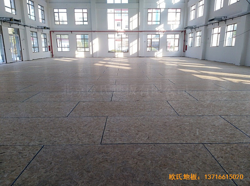 北京良鄉(xiāng)1534部隊(duì)運(yùn)動館運(yùn)動木地板安裝案例2