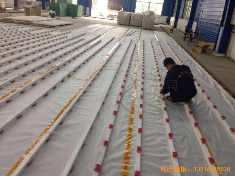 四川綿陽個(gè)人球館運(yùn)動(dòng)木地板鋪設(shè)案例2