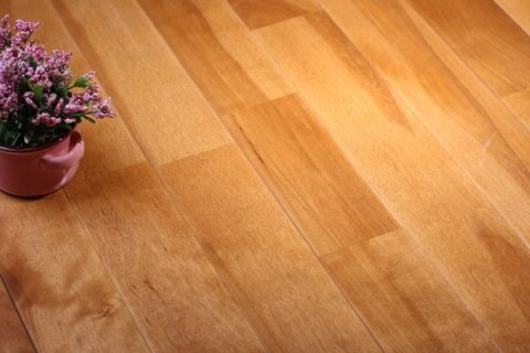 廠家運(yùn)動(dòng)木地板，較好的原木保證