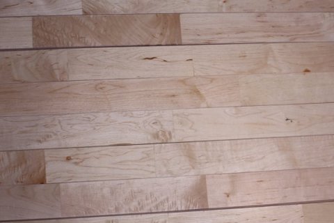 籃球場(chǎng)木地板一平方米多少錢(qián)