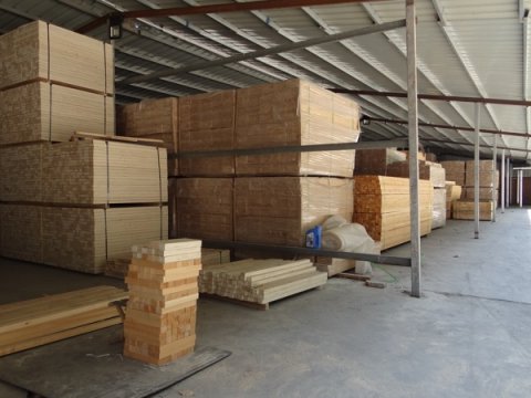 為什么運(yùn)動(dòng)木地板安裝要留伸縮縫