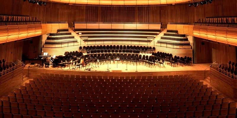 學校松木舞臺運動場地地板施工工藝3