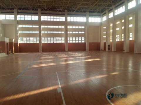 運(yùn)動(dòng)木地板打磨翻新哪家好