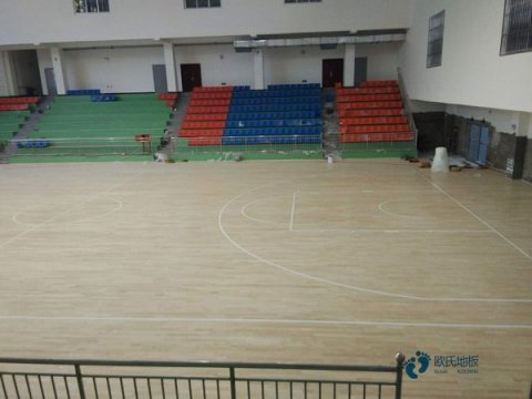 運(yùn)動(dòng)木地板施工注意事項(xiàng)