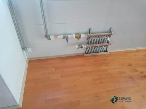 體育場(chǎng)木地板價(jià)格