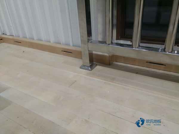 校園運動籃球木地板價格是多少