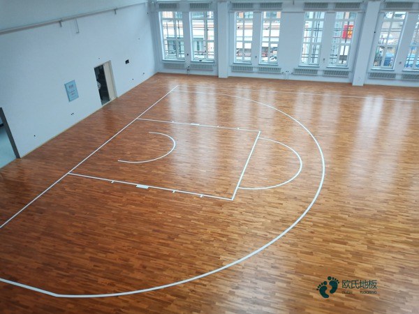 國(guó)標(biāo)運(yùn)動(dòng)籃球木地板價(jià)錢