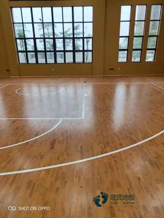 國(guó)標(biāo)運(yùn)動(dòng)籃球木地板價(jià)格一般多少錢(qián)一平方米