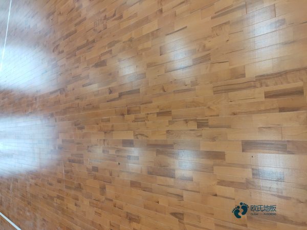 國(guó)標(biāo)運(yùn)動(dòng)籃球木地板價(jià)格一般多少錢(qián)一平方米