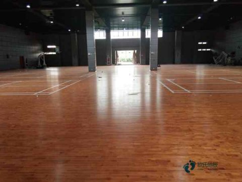 柞木運動籃球木地板造價