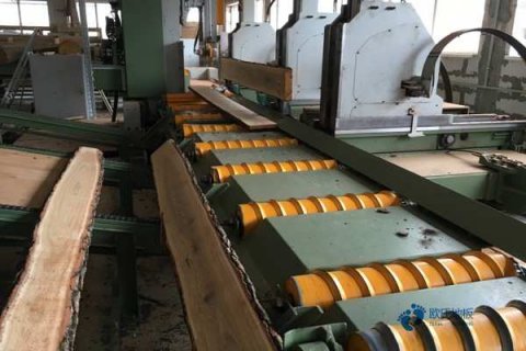 國產(chǎn)體育場地木地板施工團隊