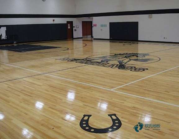 普通運動籃球木地板報價